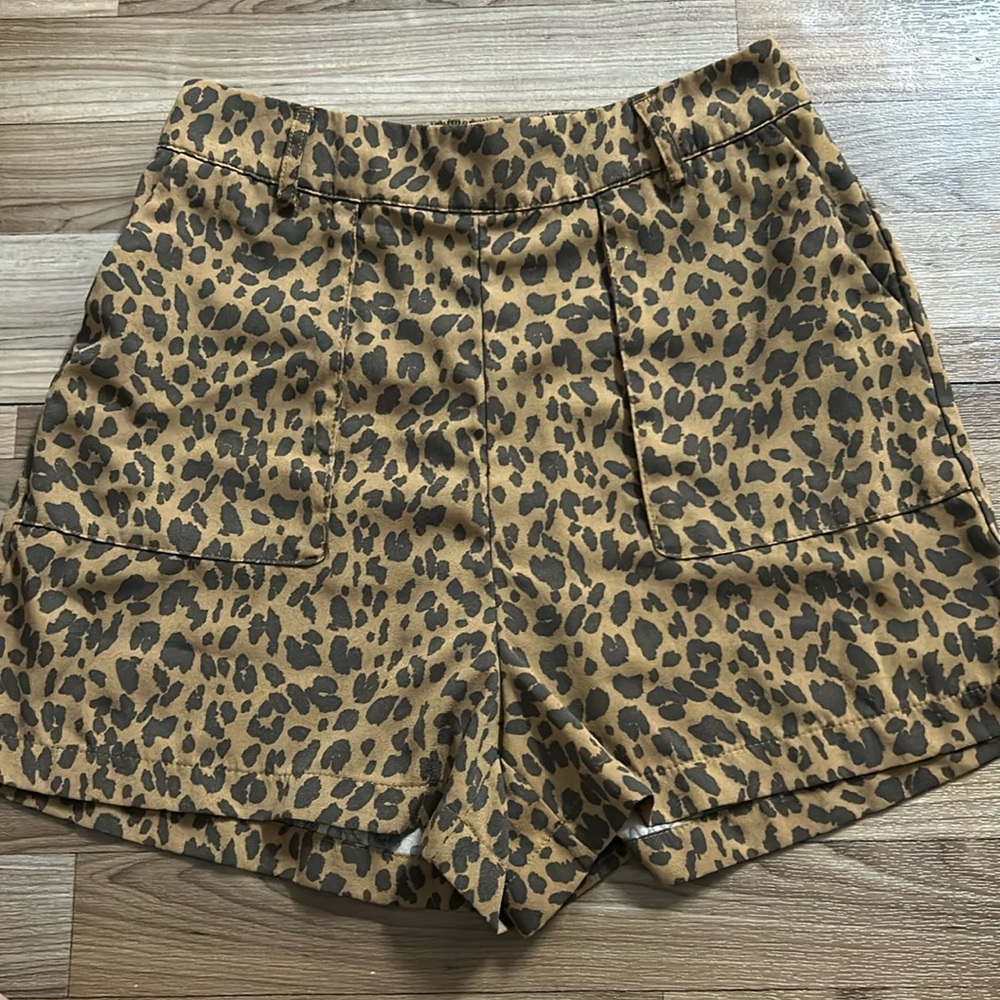 A New Day shorts M